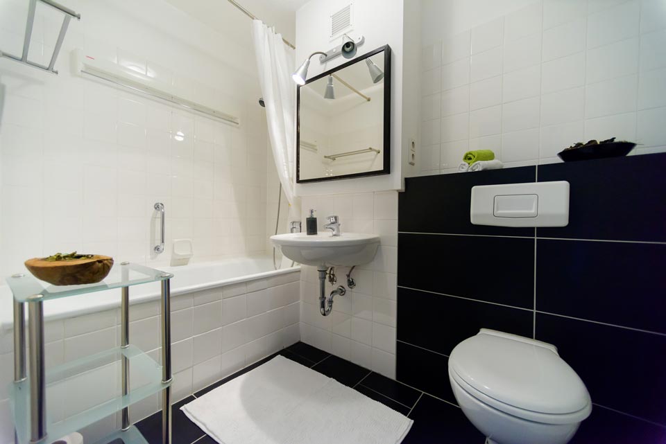 Premium 1-room-apartment, 33 sqm, Munich, Harras, with swimming pool