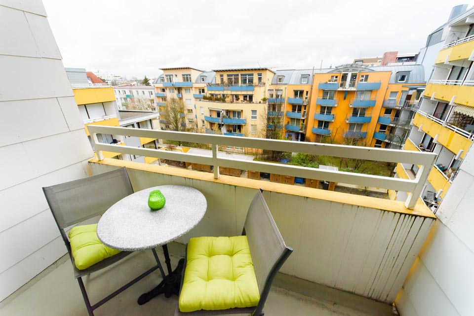 Premium 1-room-apartment, 33 sqm, Munich, Harras, with swimming pool