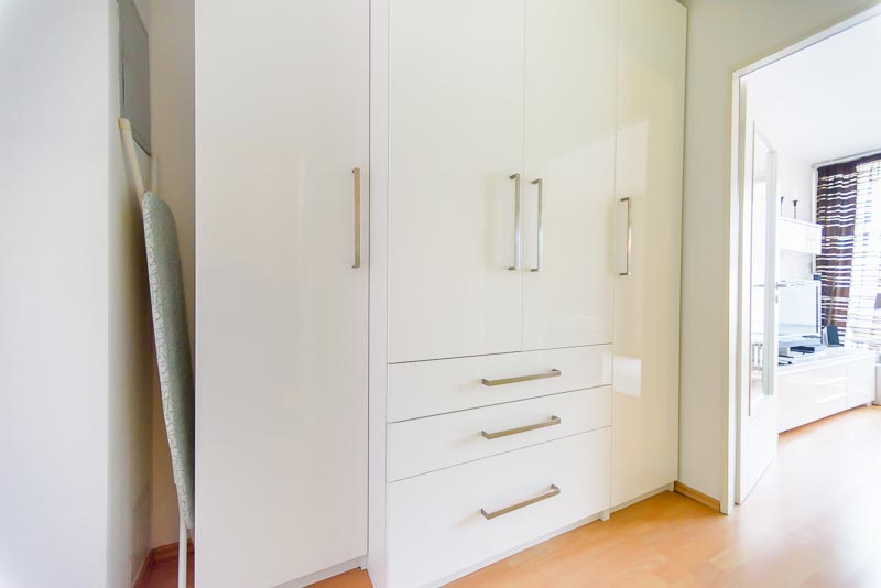 Premium 1-room-apartment, 33 sqm, Munich, Harras, with swimming pool